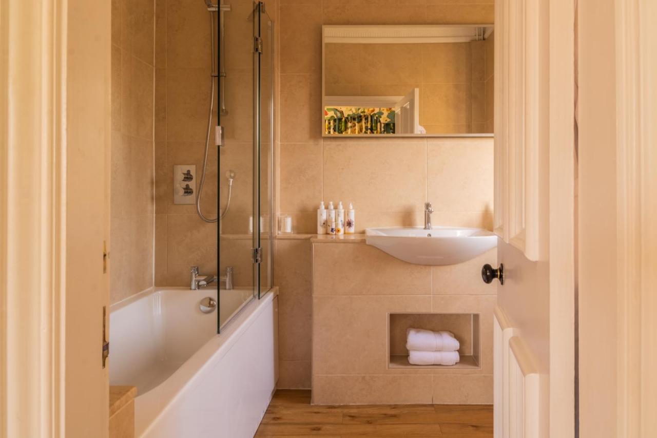 Fischers Baslow Hall - Chatsworth 외부 사진